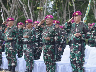 527 Prajurit Muda Resmi Sandang Baret Ungu Marinir