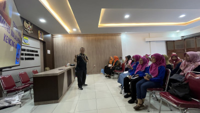 Cegah Komplikasi Diabetes, Dosen UNISA Bandung Dampingi Kader Lewat Diet dan Senam Kaki