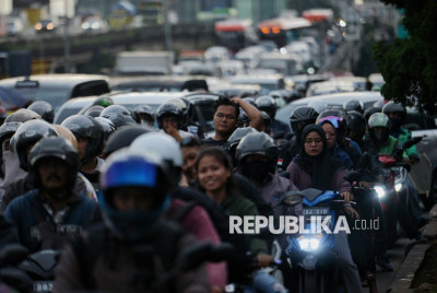 'Tol Gratis' Dilanjutkan, Solusi Kurangi Kemacetan Horor di Jalan TB Simatupang