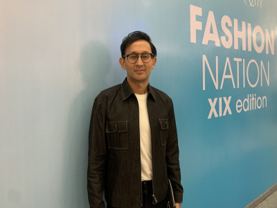 Hadiri 77 Tahun Laxmi Tailors Koleksi Desert Rain, Sanjay Mulani Akui Favorit dengan Earth Tone