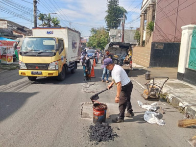 80 Persen Target Perbaikan Jalan di Sukabumi Diklaim Sudah Terwujud