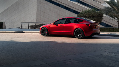 Tesla Serang Balik Pembencinya dengan Rekor Penjualan September