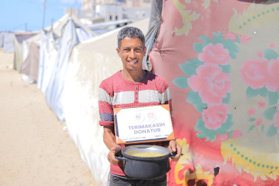 AMAL Salurkan 3.000 Paket Hot Meal untuk Gaza, Bukti Solidaritas di Tengah Krisis Kemanusiaan