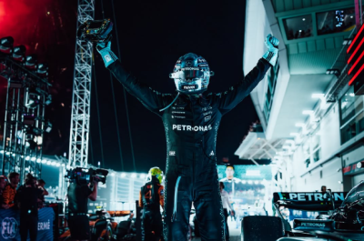 George Russell Raih Kemenangan di GP Singapura 2025, Tebus Kesempatan yang Hilang Dua Tahun Lalu