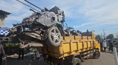 Bangkai Mercy Ditemukan di Lokasi Ambruk Ponpes Al Khoziny, Segini Harganya