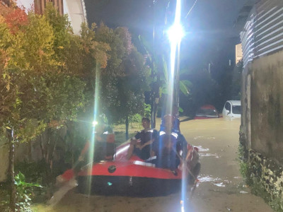 Banjir Landa Medan hingga Batubara, Situbondo Dilanda Kebakaran Lahan