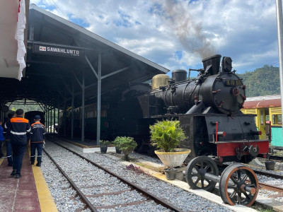 Stasiun Sawahlunto dan Legenda Mak Itam