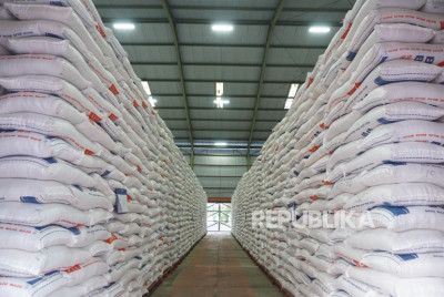 Cadangan Beras Ada Jutaan Ton, Stok untuk Tahun Baru Dipastikan Aman