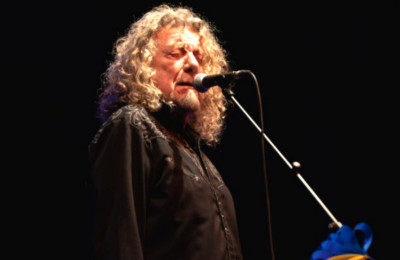 Yeay... Robert Plant Bawakan Lagu-lagu Klasik Led Zeppelin di Konser 'Tiny Desk'