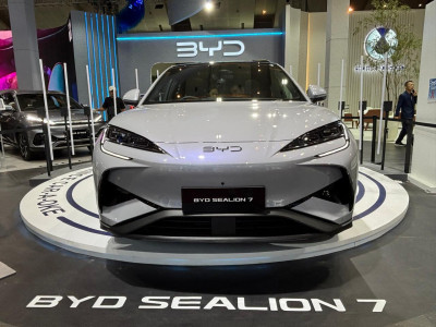 Tesla tak Berdaya Lawan BYD di Eropa