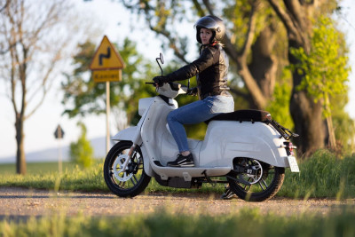 Produsen Skuter Listrik Jerman Ajukan Kebangkrutan
