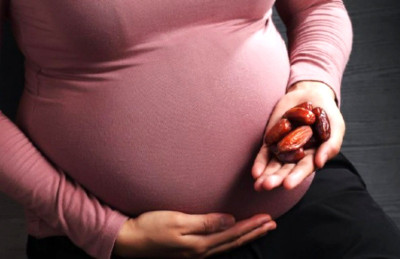 Mengonsumsi Kurma Bisa Membantu Menginduksi Persalinan