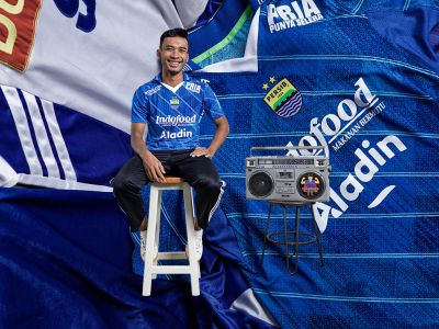 Jersey Persib 2018 - Picture of Persib Merchandise Store, Bandung