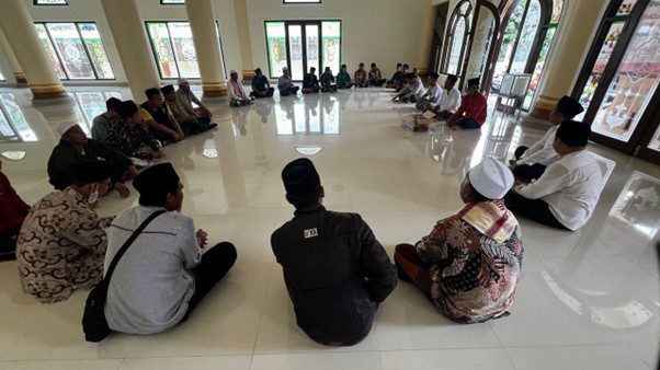Tim Sebar Wakaf Quran di Masjid Raudathul Jannah Pulau Lombok, Akhiri Perjalanan Di Hari Keempat