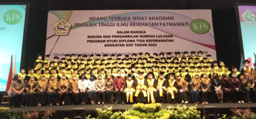 Wisuda Stikes Fatmawati Jakarta Angkatan XXII/2022.